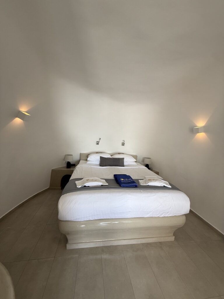Pegasus Suites and Spa bedroom